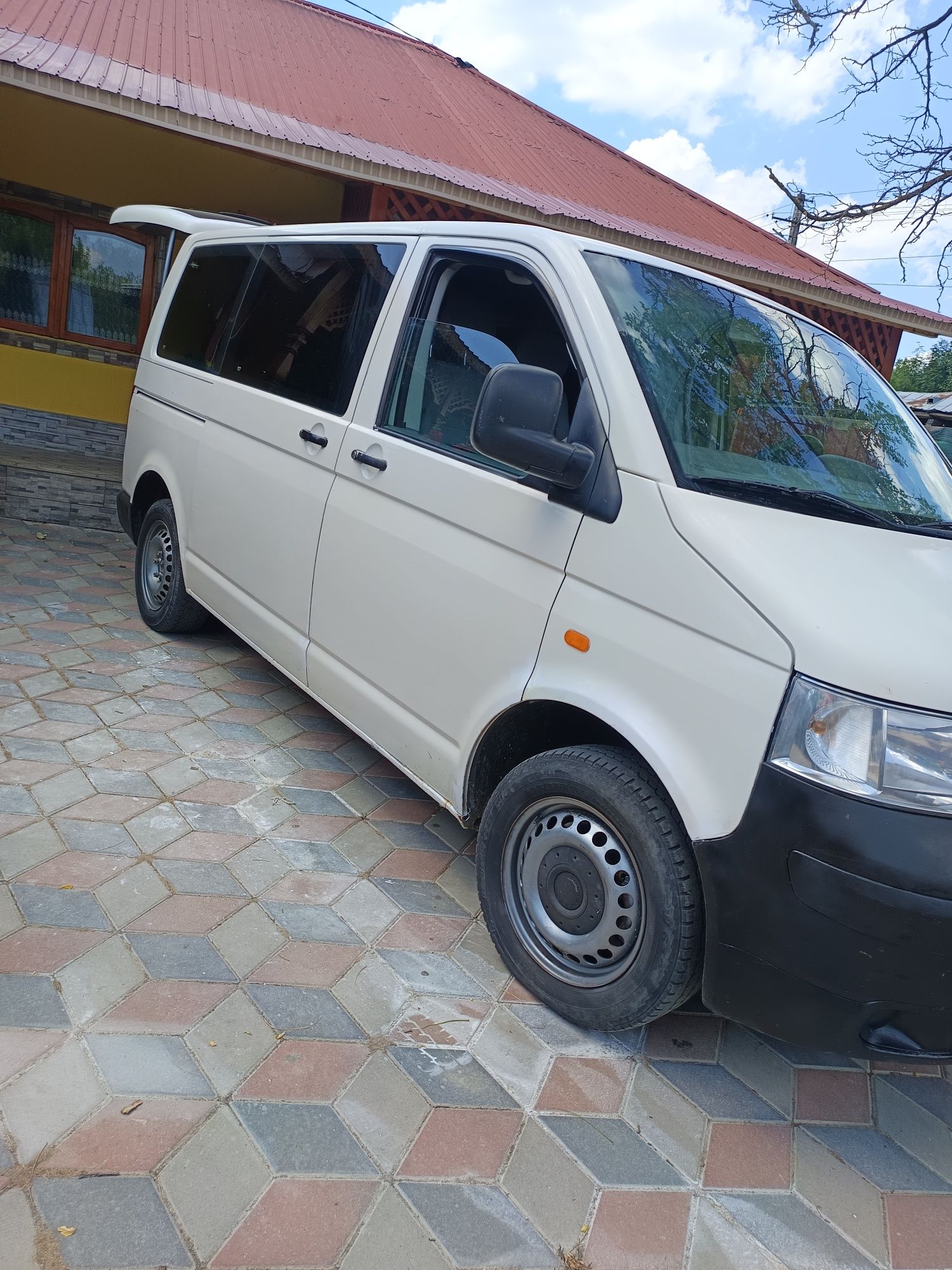 Vând Transporter T5 an fabricație 2004