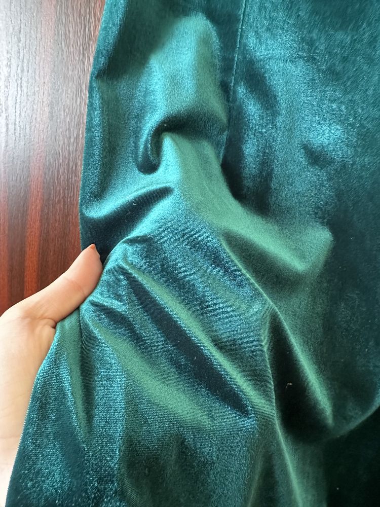 Rochie verde catifea