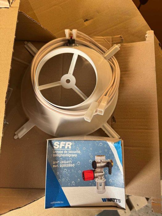 Газовый бойлер напольный накопительный  200 литр Chaffoteaux