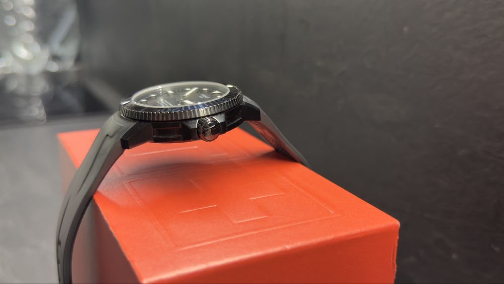 Tissot Seastar 1000 / PowerMatic 80 / Black