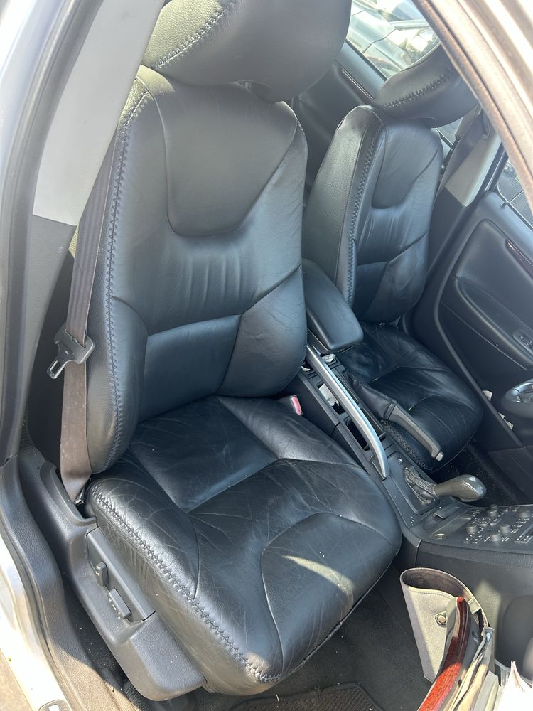 Volvo Xc70 2.4 T 200к.с. На Части