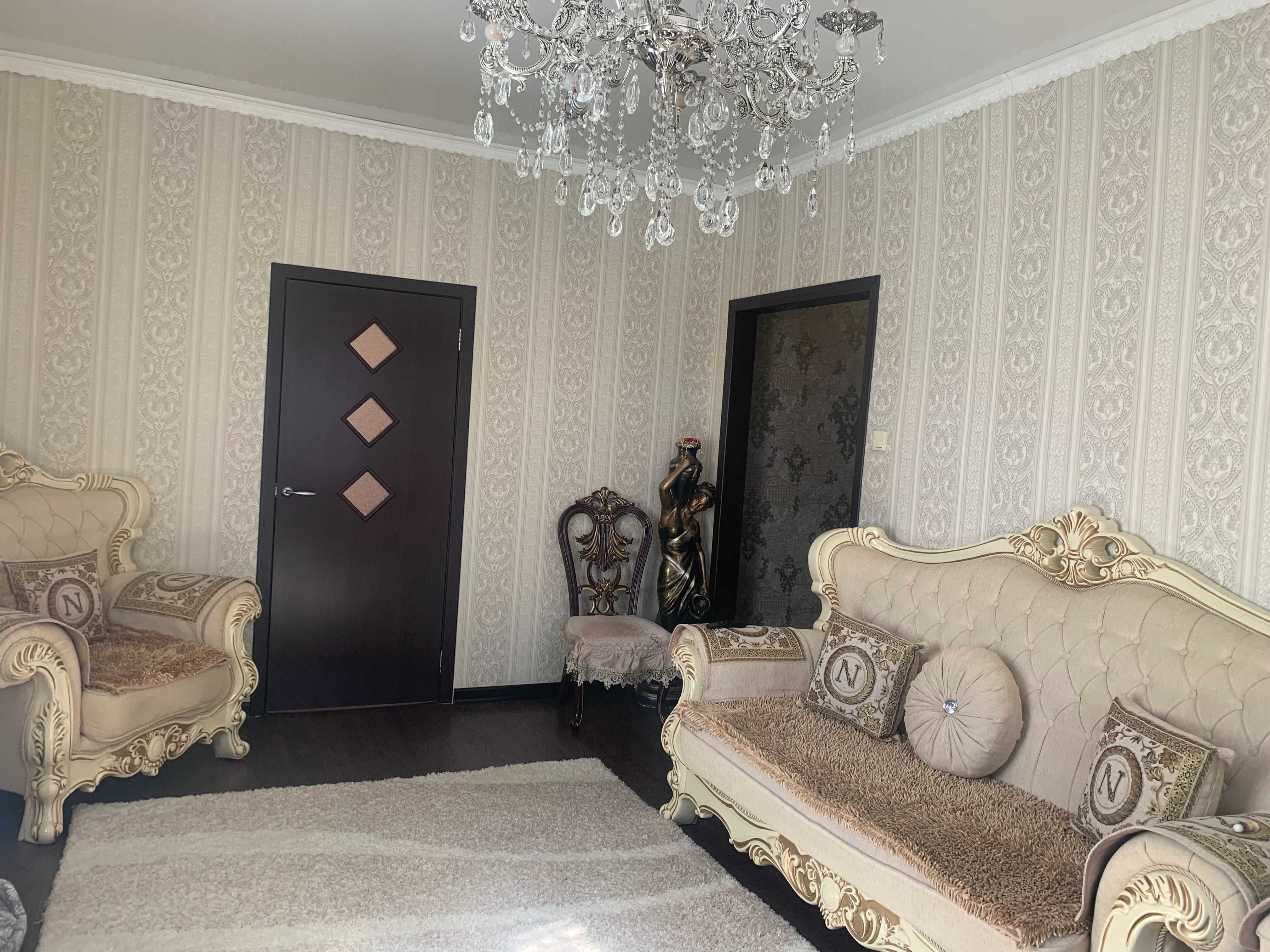 №007. Продается отличный дом на правом берегу.