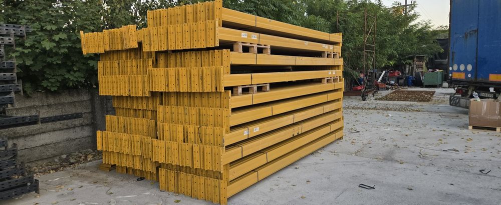 Rafturi metalice pentru paleți industriale