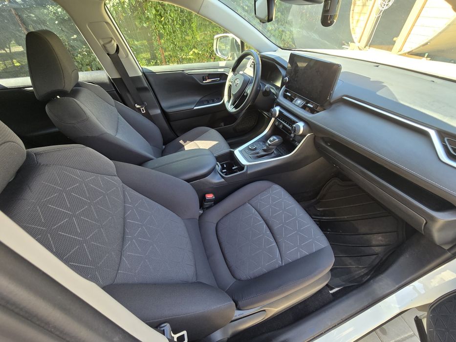 RAV4 2024 4X4 Dynamic 46000km