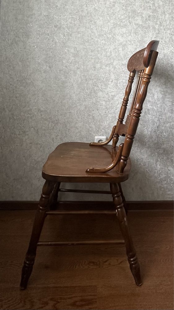 Продам деревянные стулья!