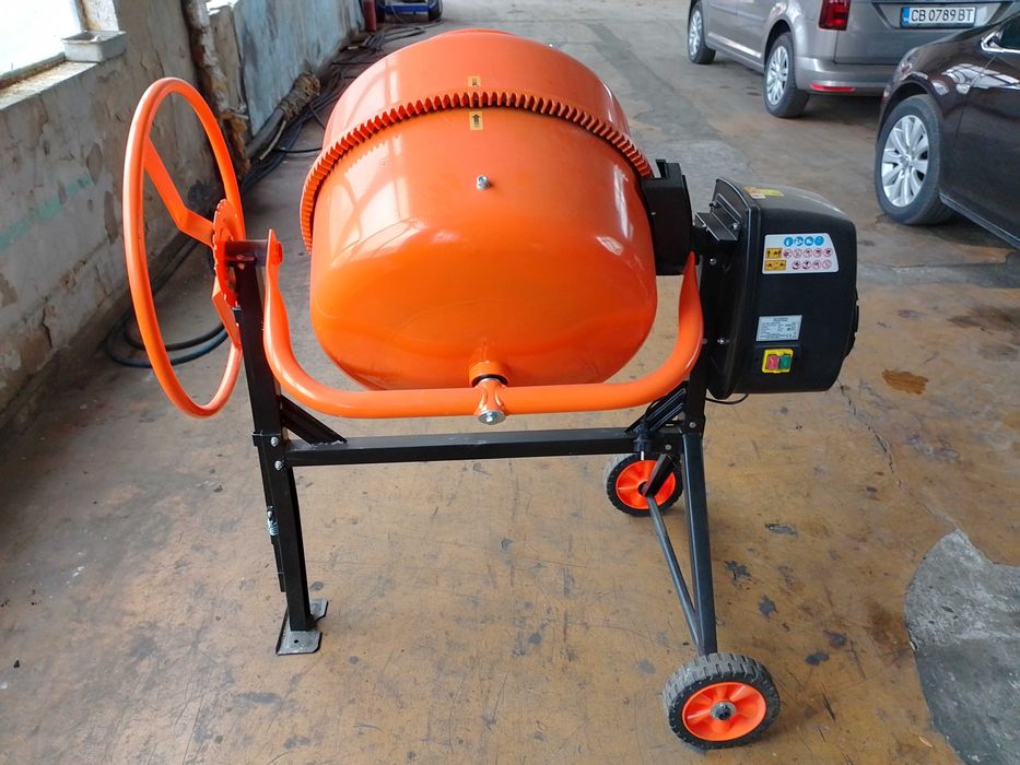 Продавам Бетонобъркачка Elefant 1250 W,195 л.