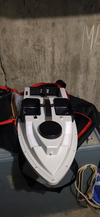 Barca de momit cu 2 acumulatori de 12000 mah