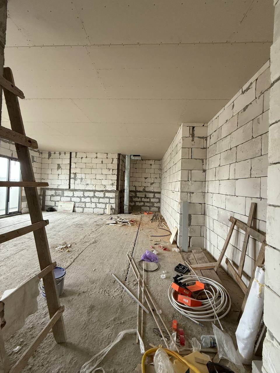 Срочно продаётся новостройка Mirzo ulugbek rayon.Yalogoch
Etaj 6
85 kv