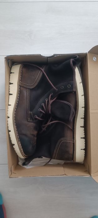 Bocanci Timberland 43