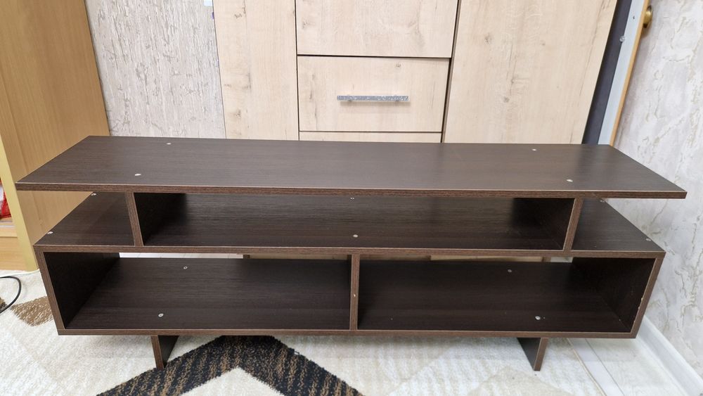 Тумба под телевизор