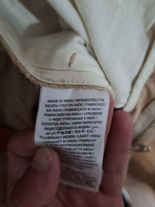 Vand pantaloni Gant marime 28