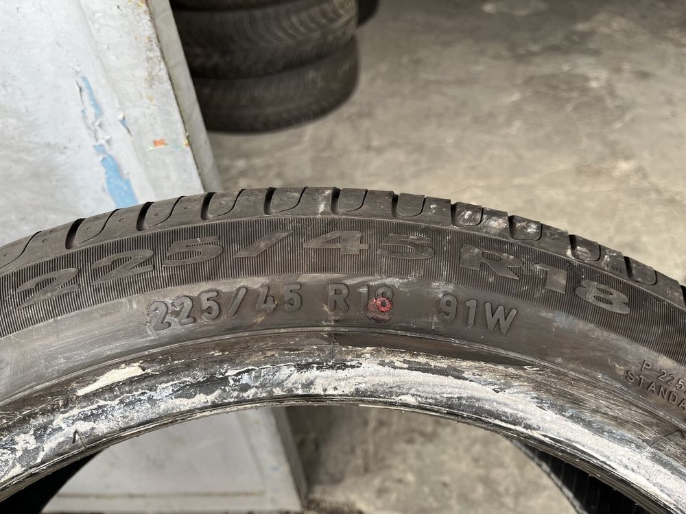 2 бр. летни гуми 225/45/18 Pirelli RSC 6 mm DOT 3416