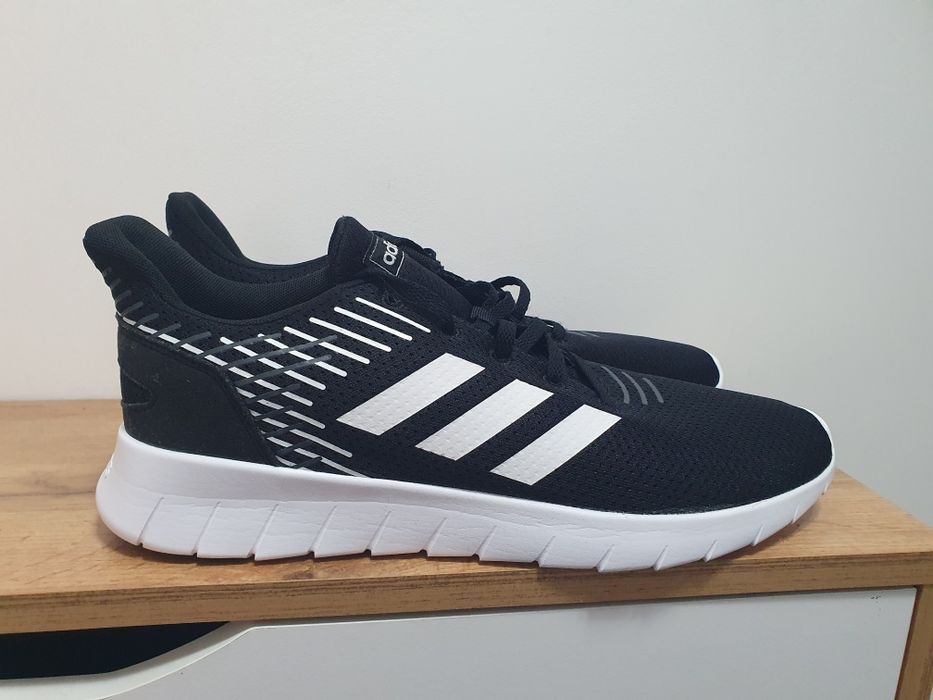 Маратонки Adidas Asweerun