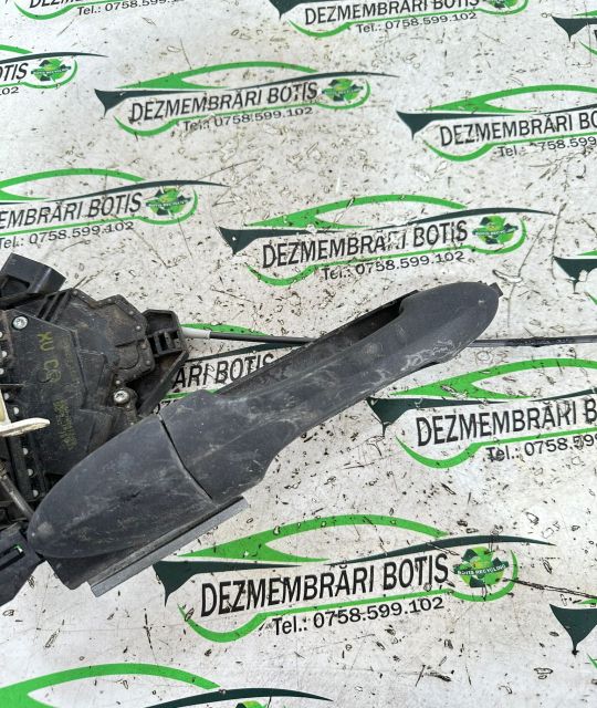 Maner deschidere din exterior usa spate stanga Ford Focus prima gener