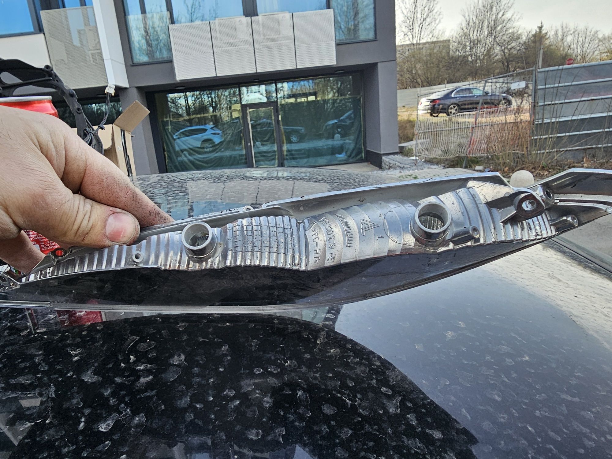 Десен габарит за фар Mercedes C W204 desen gabarit мерцедес 204
