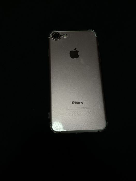 iphone 7 в идеальном  состоянии