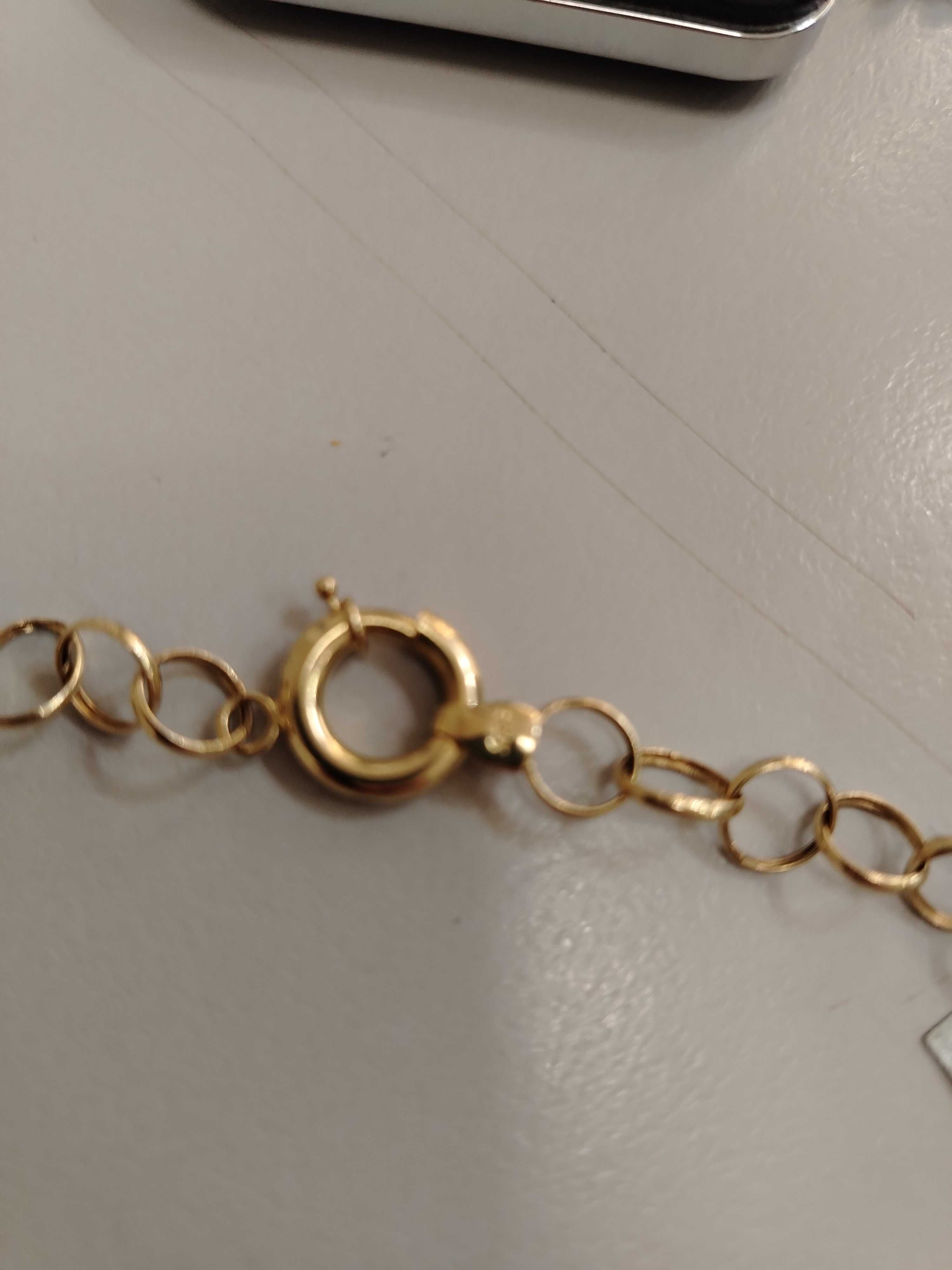 Продавам златен комплект BVLGARI - гривна и колие