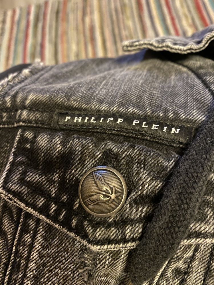 Geaca Philipp Plein(Vand sau schimb)