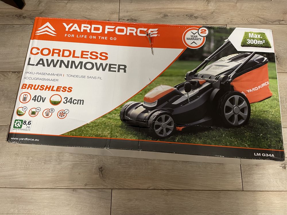 Mașină de tuns iarba Yard Force 40V 34cm noua sigilata