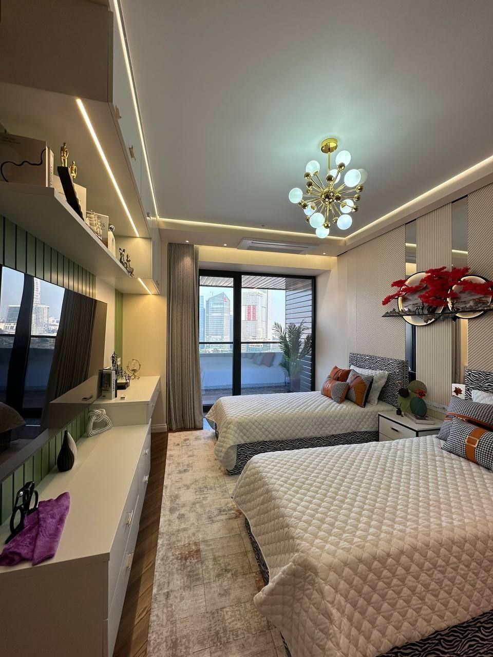 Продается 3х ком квартира, ЖК NRG U-Tower, ор-р: Дружба, 126 м²