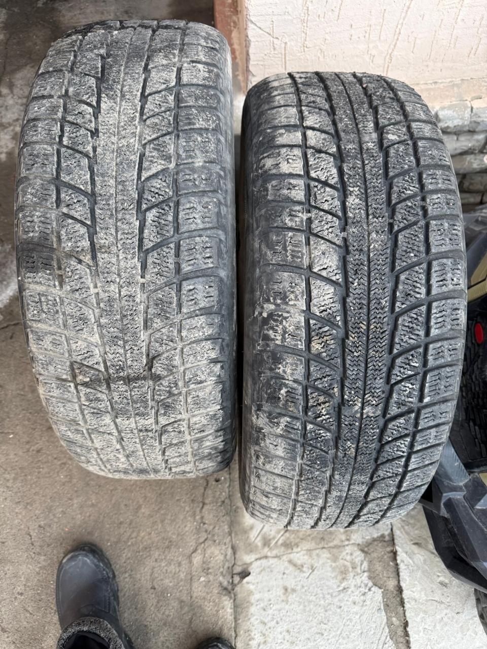 Продам зимние шины Пара 2 штук
