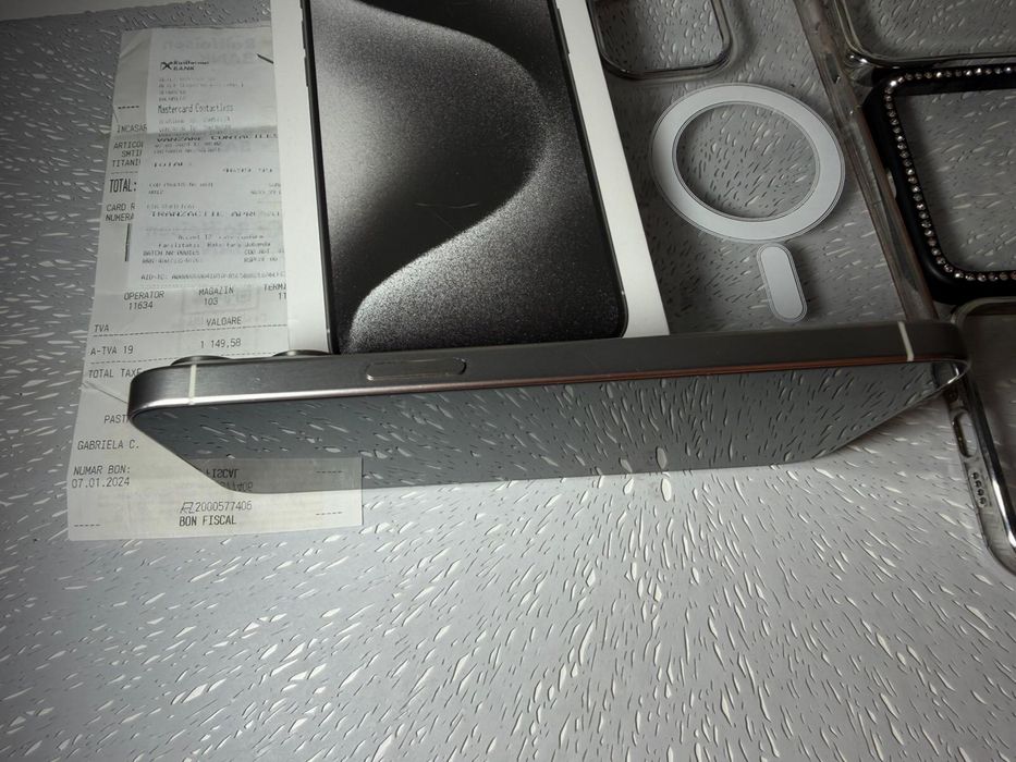 VÂND IPHONE 15 Pro Max 256 GB white titanium/ Impecabil