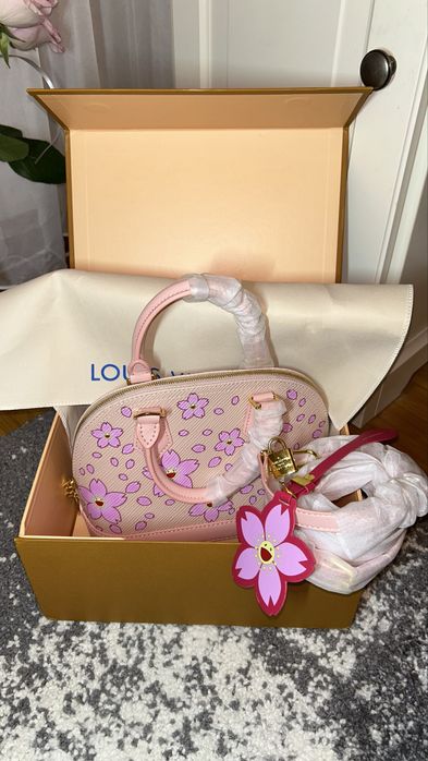 Geanta Louis vuitton piele naturala pe stoc trei bucati