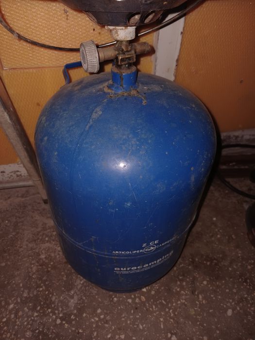 Butelie voiaj 8 litri incarcata full.