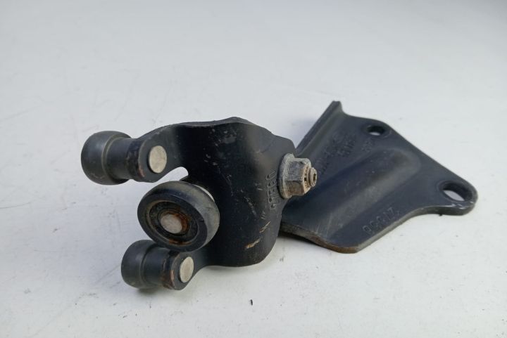 Rola usa culisanta YC15-V25028-AD Ford Transit a 3-a generatie