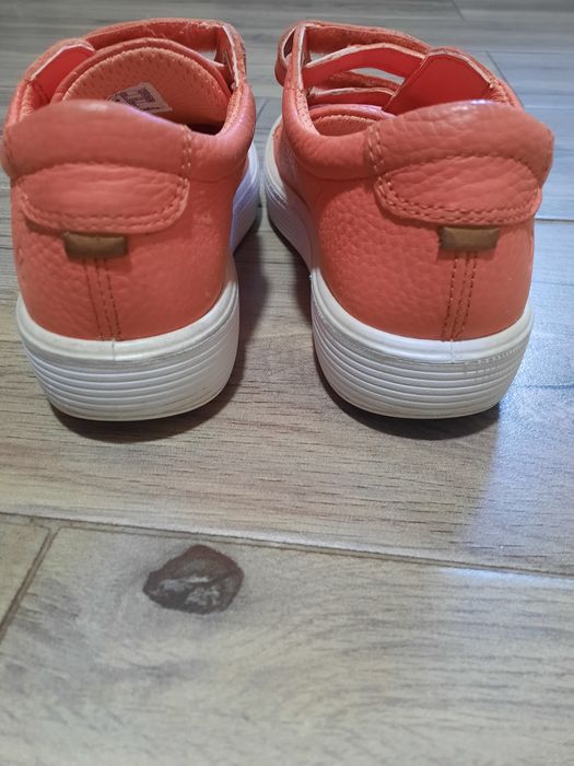 Pantofi de piele Ecco nr 32