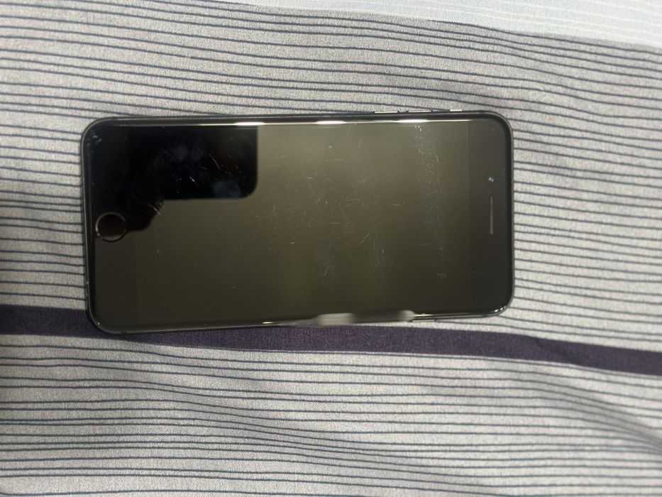 Vand ihone 8 plus 64 gb