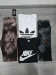 Set dama 4 piese 
Colanti scurti tetra+ tricou