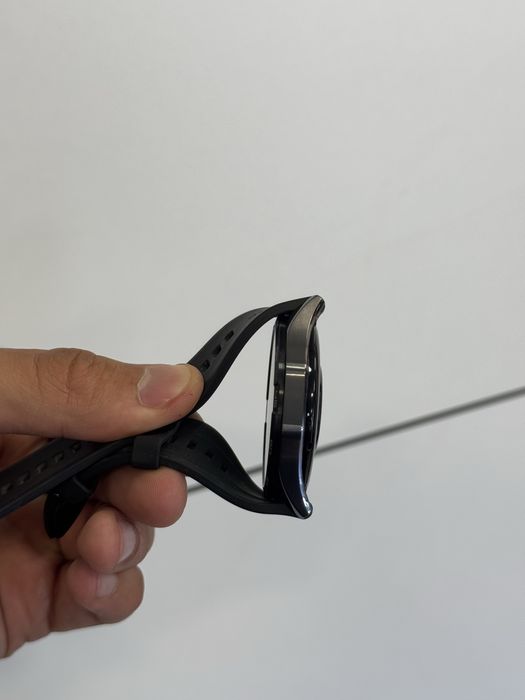 Продавам отличен Huawei GT4 46mm