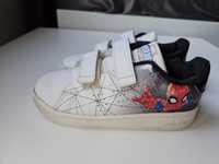 Маратонки Adidas със Spiderman, 27 номер
