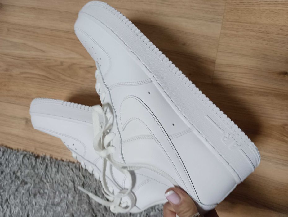 Маратонки Nike...