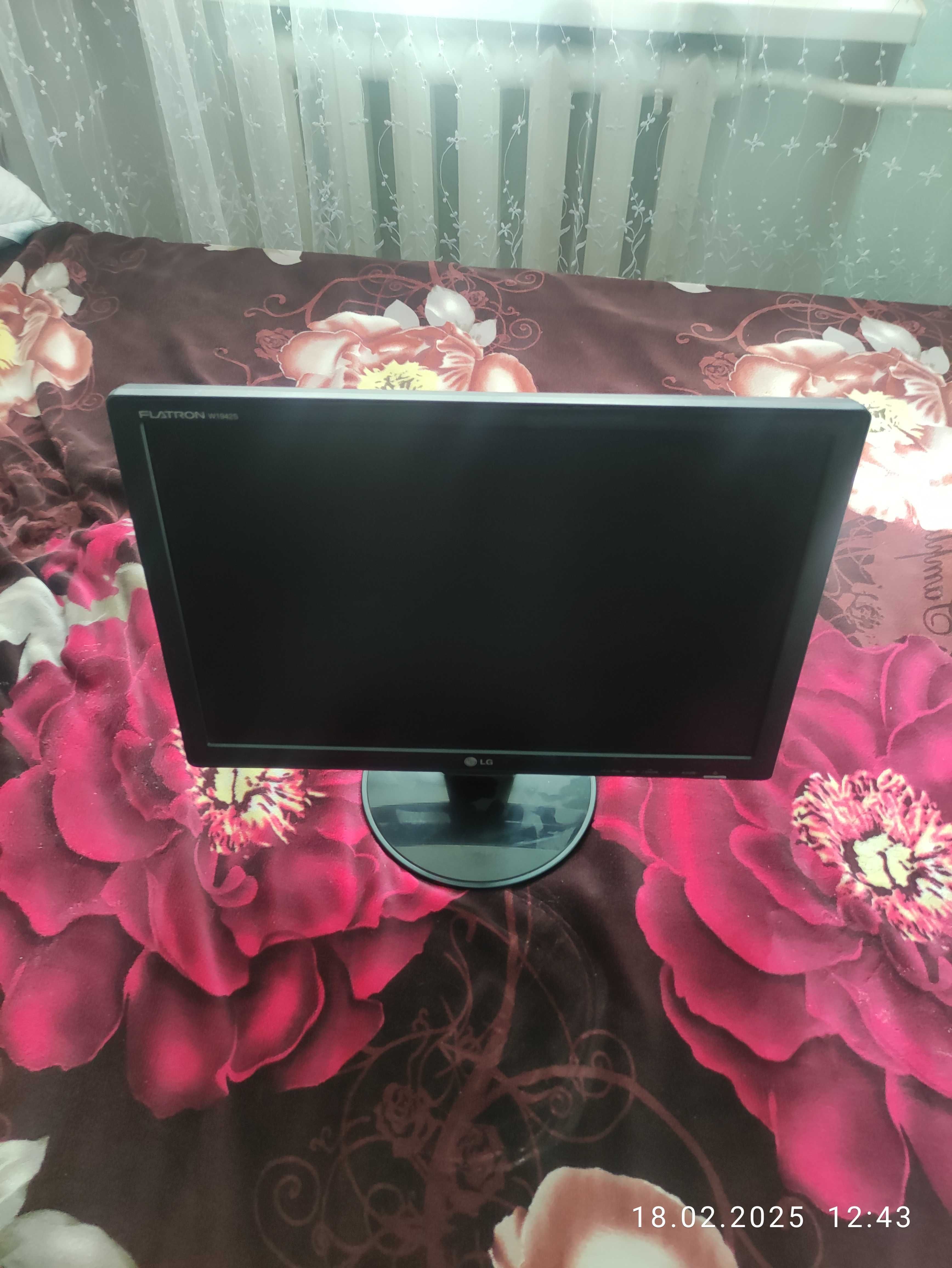 Продам монитор 19