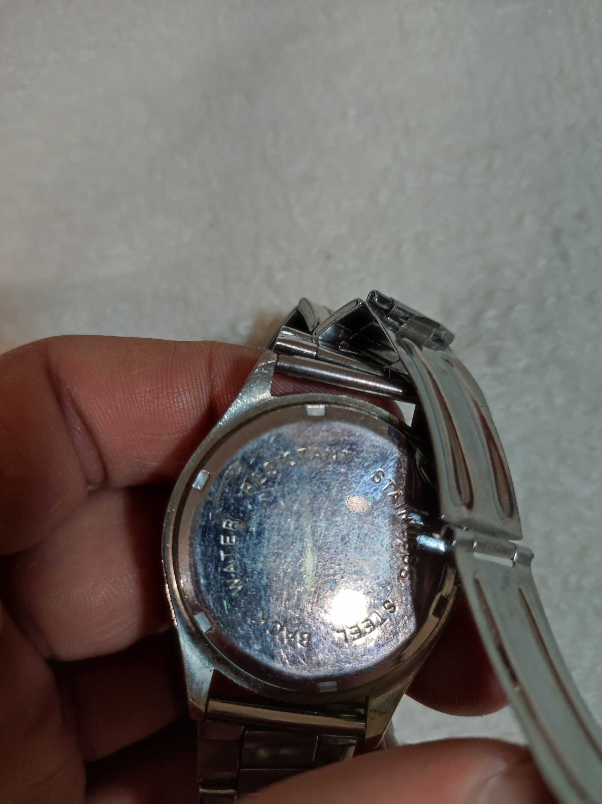 Часовници Swiss military Hanowa, Seiko 5