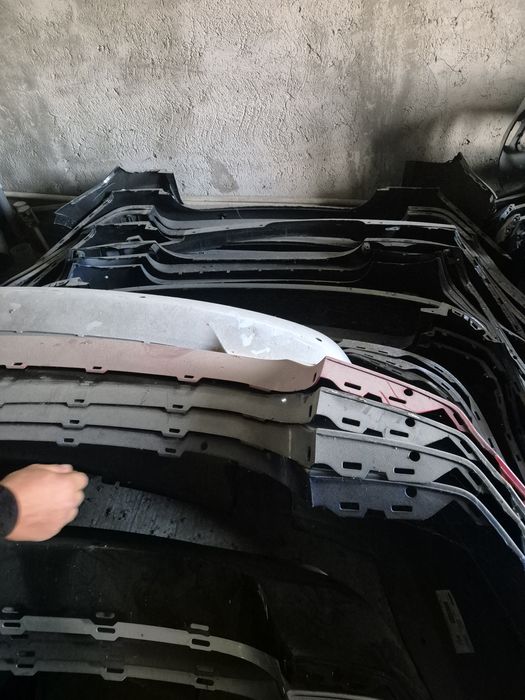 Vând bare față/spate de bmw diferite modele