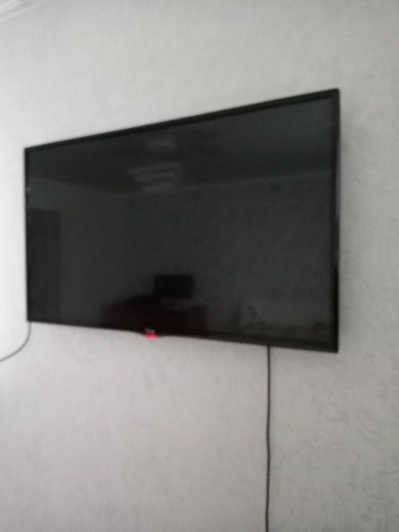 Продам телевизор LG диагональ 43