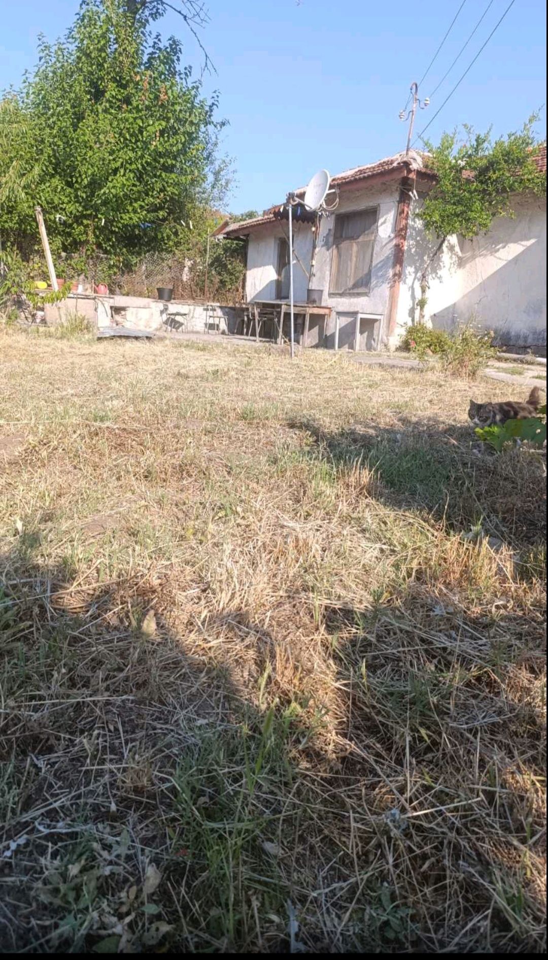 ПРОДАВАМ КЪЩА  на 1 етаж