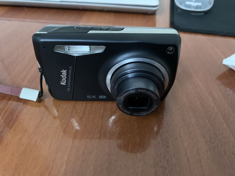 Цифрова камера Kodex EasyShare M575