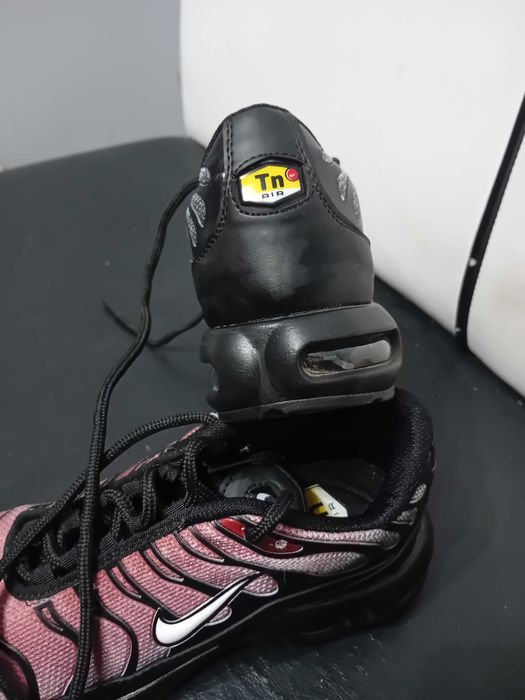 Продавам Nike air max TN