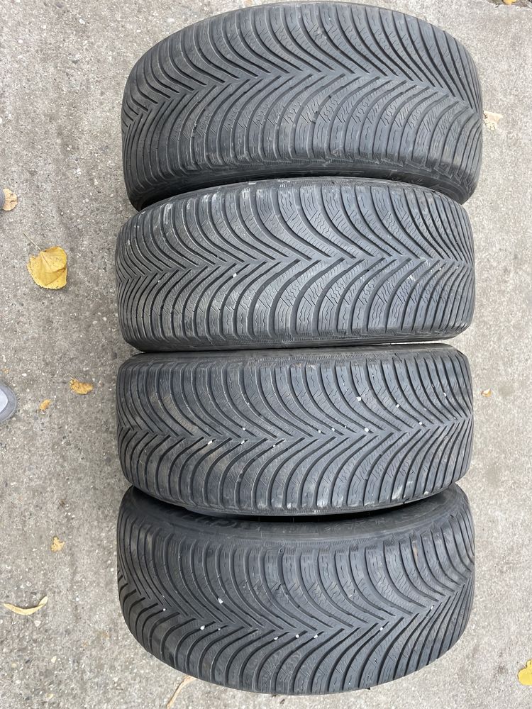 215/55 R16 4бр зимни гуми