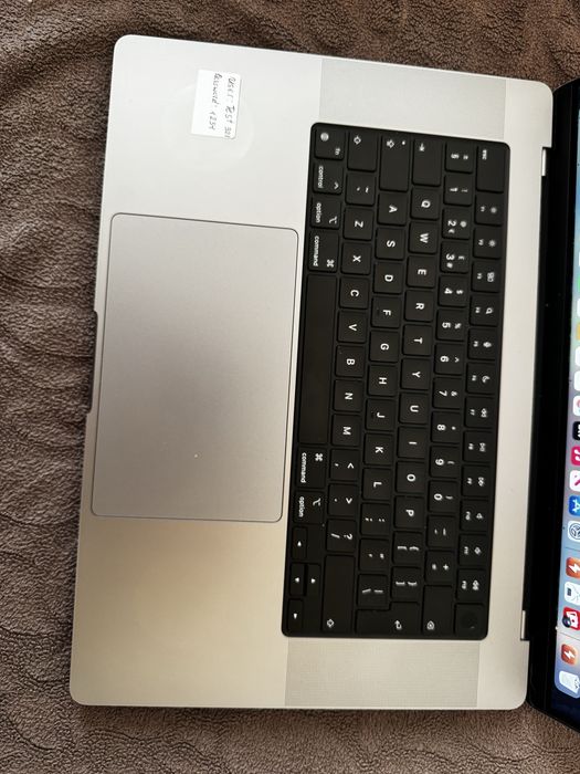 Macbook Pro M1 Pro 16Gb RAM 512 SSD 16 Inch
