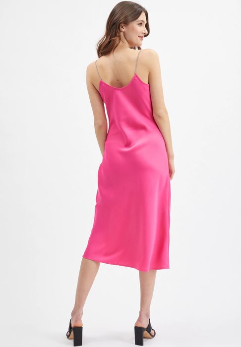 Елегантна дамска рокля