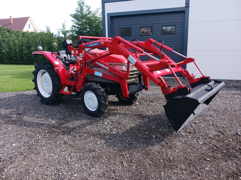 Tractor japonez kubota yanmar 24cp