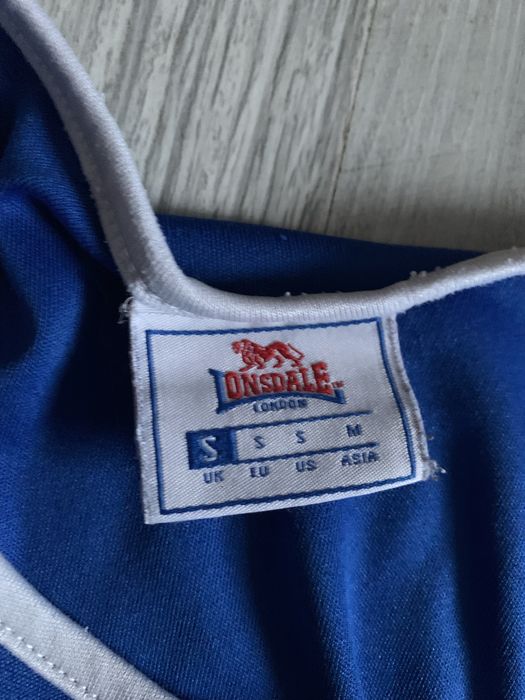 Vând șorț și maieu