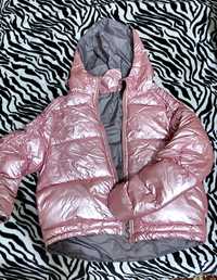 Продается очень теплая куртка розового цвета. Парка
