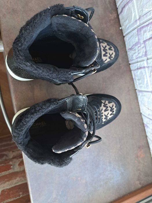 дамски боти,зимни обувки,ботуши на платформа,MICHAEL KORS номер38,