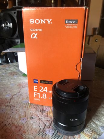 Sony 24mm f1.8 zeiss E-mount